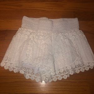 Whit shorts XS